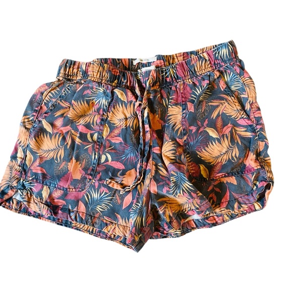 Nicole Miller Pants - Nicole Miller Lyocell Tropical Floral Shorts
